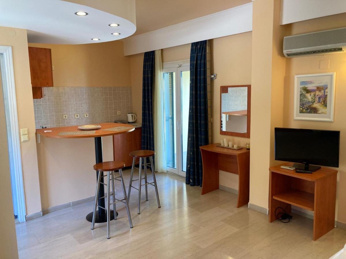 Aliki'S Comfortable Holiday Apartments-Great Location Nisaki  Eksteriør billede