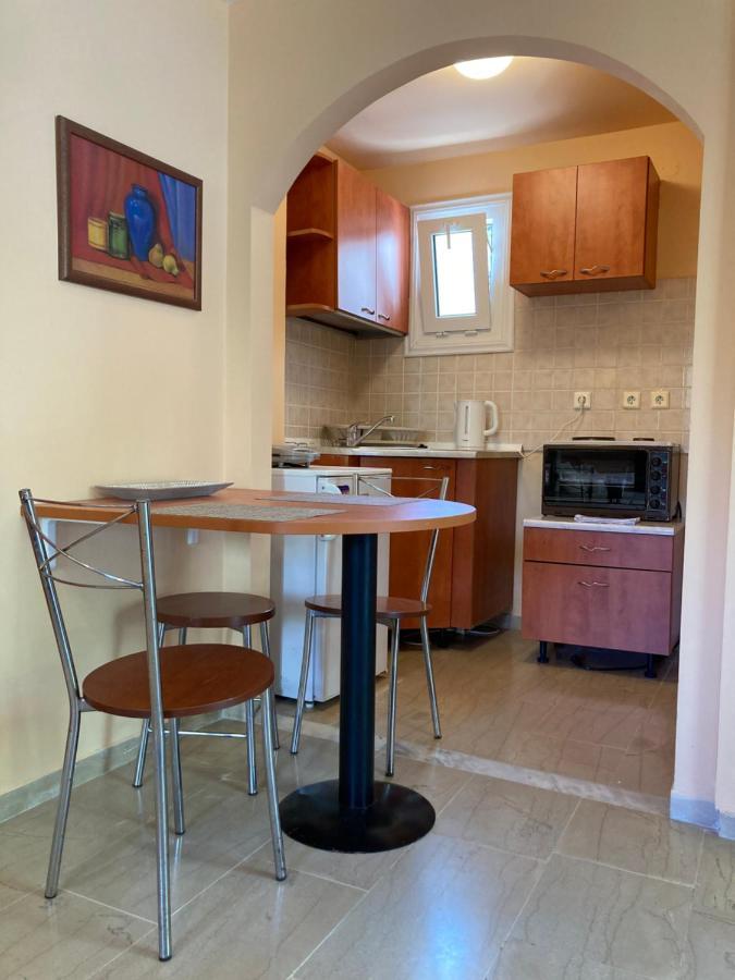 Aliki'S Comfortable Holiday Apartments-Great Location Nisaki  Eksteriør billede