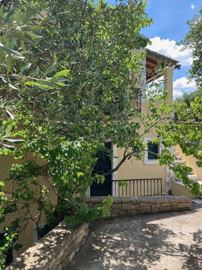 Aliki'S Comfortable Holiday Apartments-Great Location Nisaki  Eksteriør billede